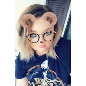 Meet your Posher, Courtney